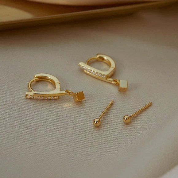 *NEW 925 Sterling Silver Diamond Cube Earrings - Picture 6 of 8